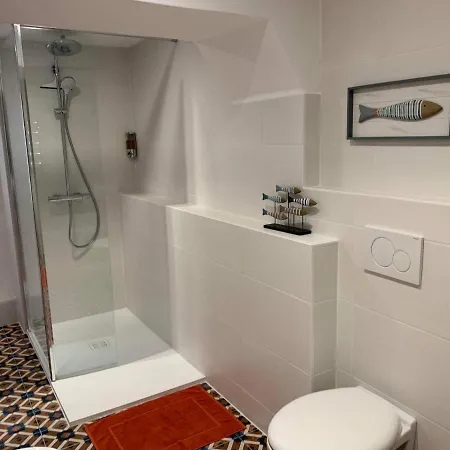 Bed & Breakfast Bleue - Les Pins 3*