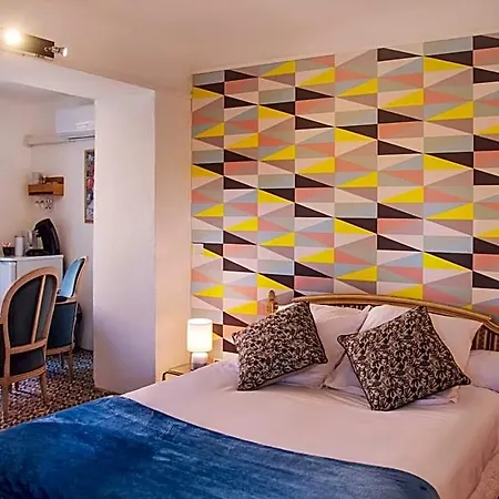 فندق مبيت وإفطار Bleue - Les Pins 3*