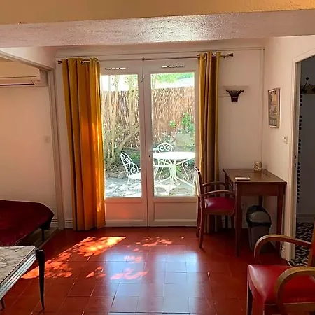 فندق مبيت وإفطار Bleue - Les Pins 3*